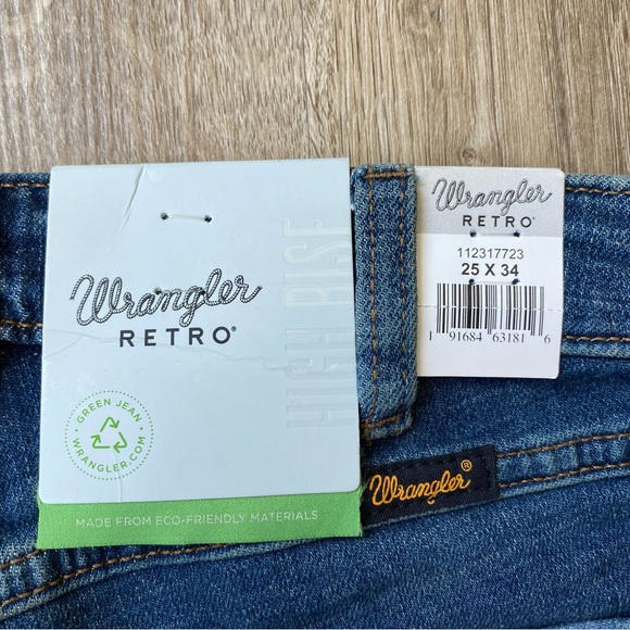 NWT 25x34 Wrangler Retro High Rise Trumpet Flare Jeans in Jenna - Picture 8 of 16